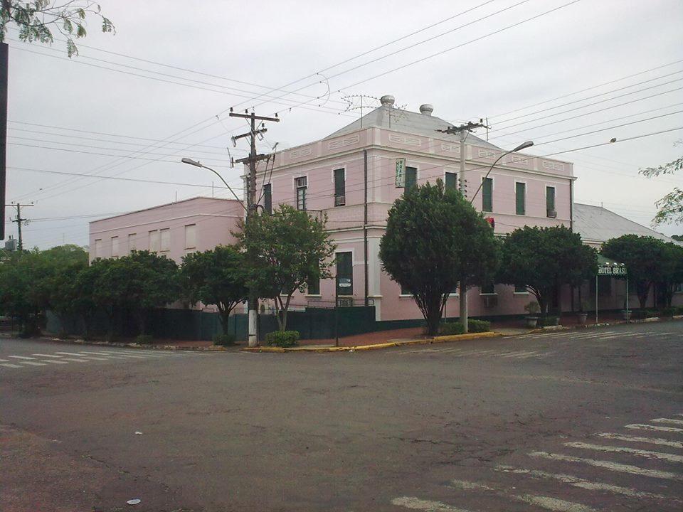 Hotel Brasil Cerro Largo Exterior photo